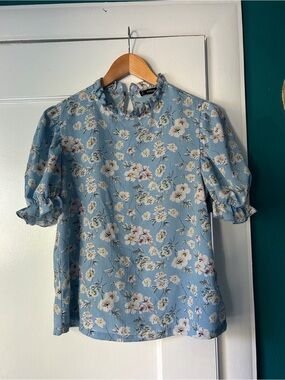 SHEIN Sky Blue Floral Ruffle Neck Puff Sleeve Blouse